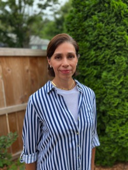 Roxana Cestelos is a teacher at Concord Hill School